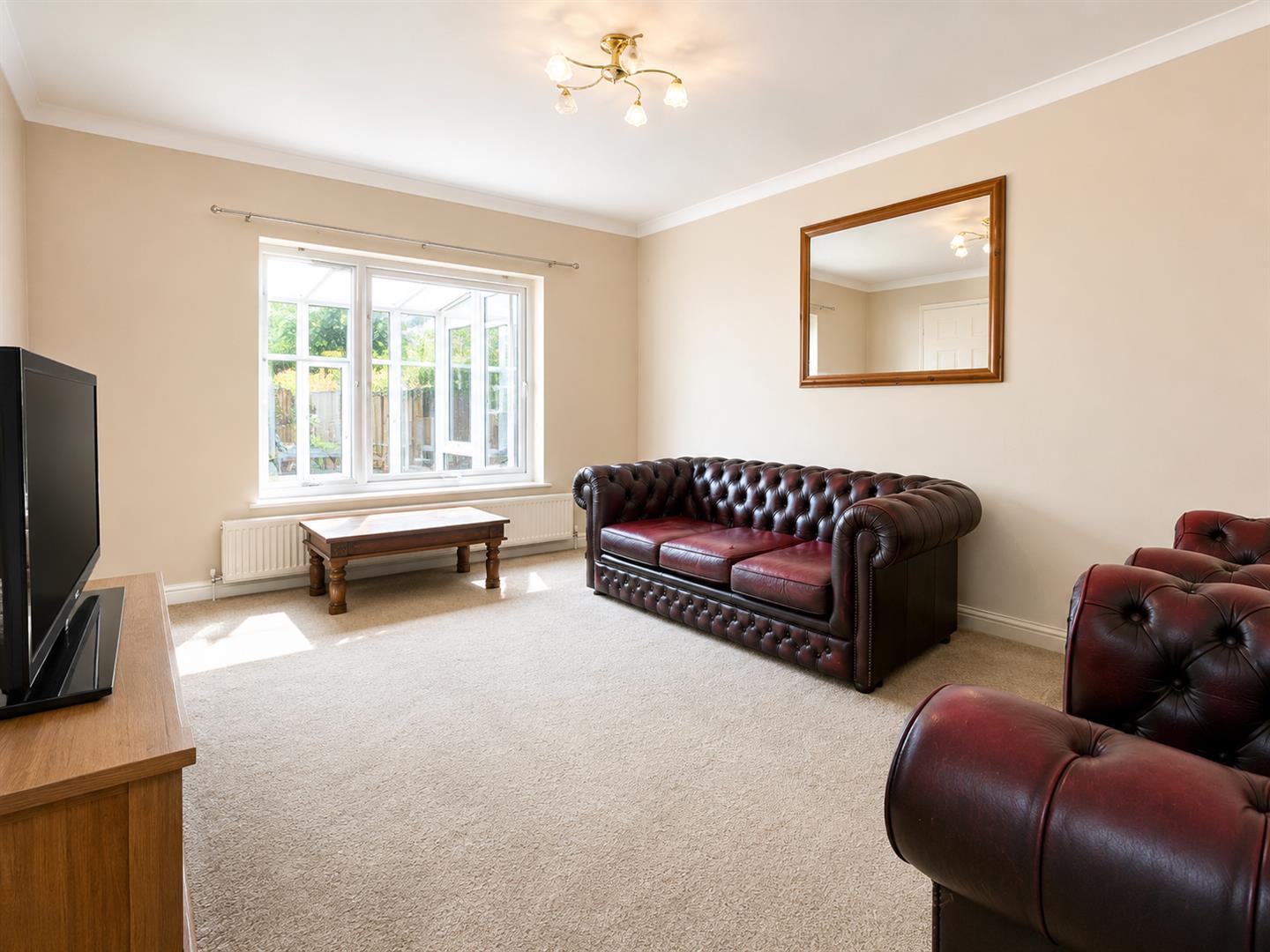 3 bed property in Shipton Hill, Milton Keynes